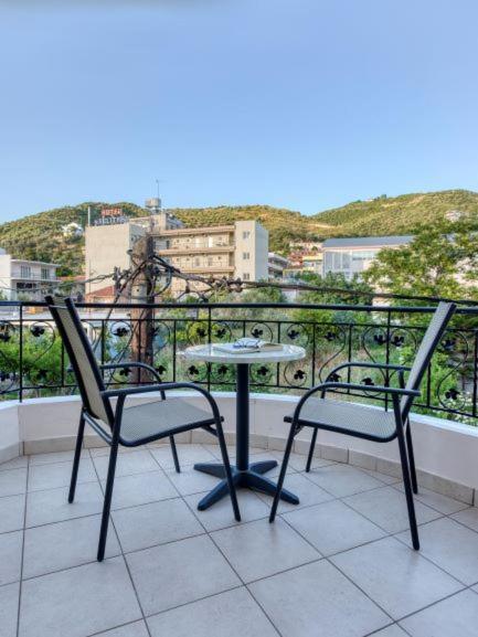 Niovi Luxury Apartments Loutra Edipsou  Esterno foto